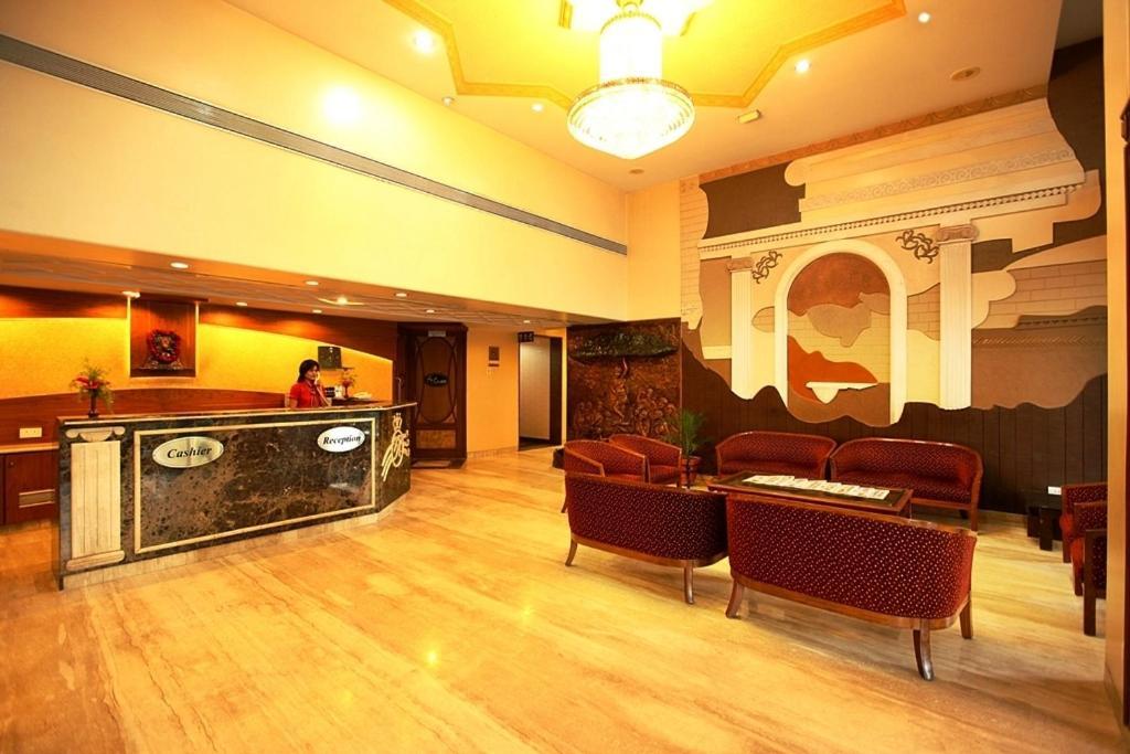 Hotel Brijwasi Royal Mathura Exterior foto